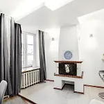 Saint Ignoto Bright 1 Bedroom Apartment By Reside Baltic