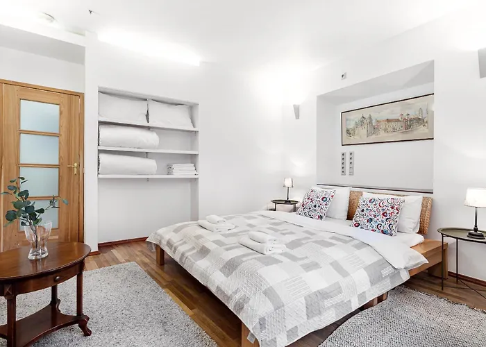 Saint Ignoto Bright 1 Bedroom Apartment By Reside Baltic